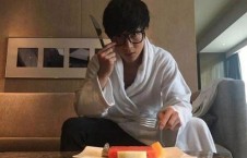 薛之谦娱乐主播吃瓜,吃瓜现场笑料百出